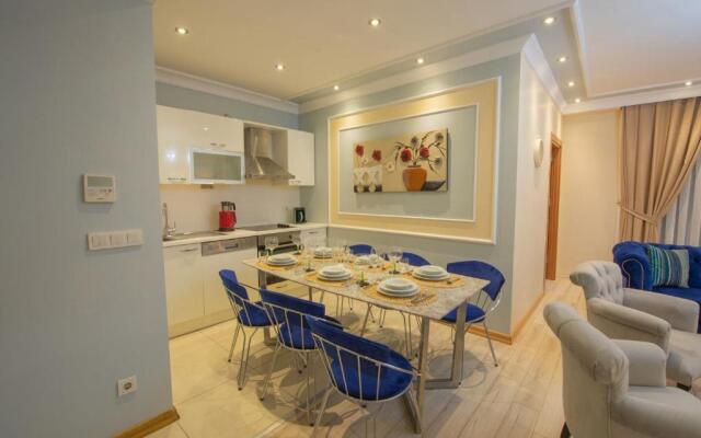 Three bedroom Duplex apartment with large terrace