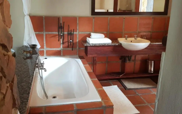 Shakama Private Game Lodge & Spa