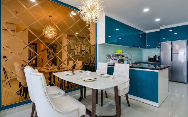 Gold View Apartment Floor 18