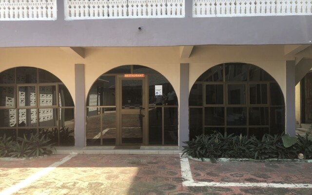 Animens Hotel Takoradi