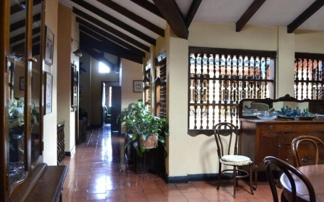 Hotel Los Balcones
