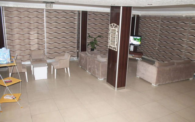 Sato Hotel Lara