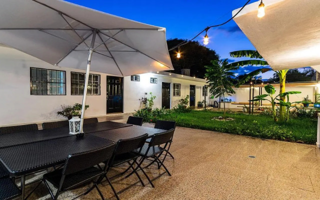 Vacation Rental - Standard Room at Casa Cocoa