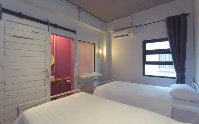 bloo Hostel
