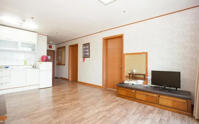 Ilsung Jeju Condo