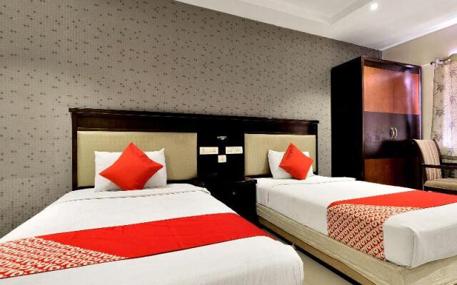 Capital O 12384 Hotel Rudra Grand