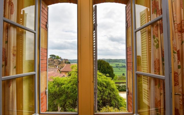 Monumental House With Private Pool and a Stunning View of Belvès