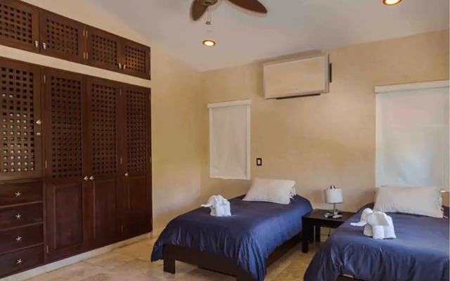 Hermosa Mayette Villa by ChezPlaya