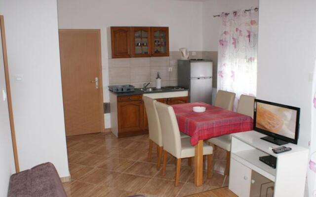 Apartments Toka