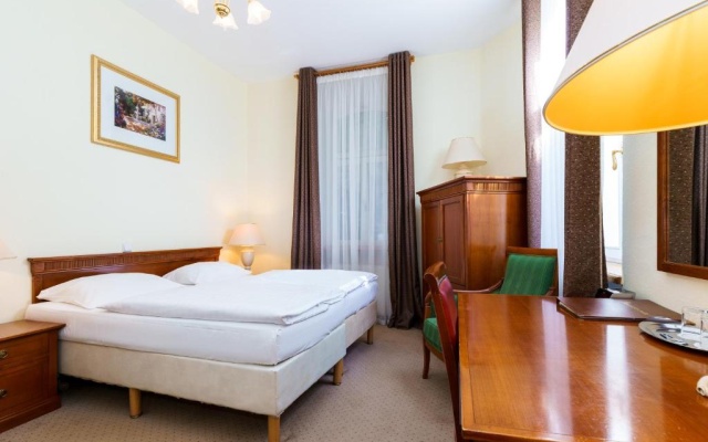 Standard Double room (full double bed) (bed type is subject to availability)