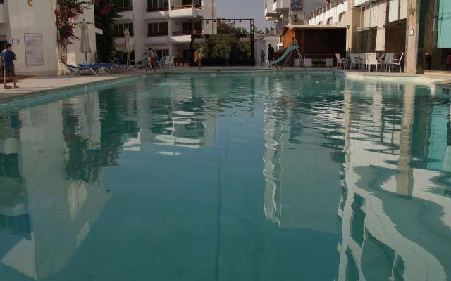 Marlin Inn Azur Resort