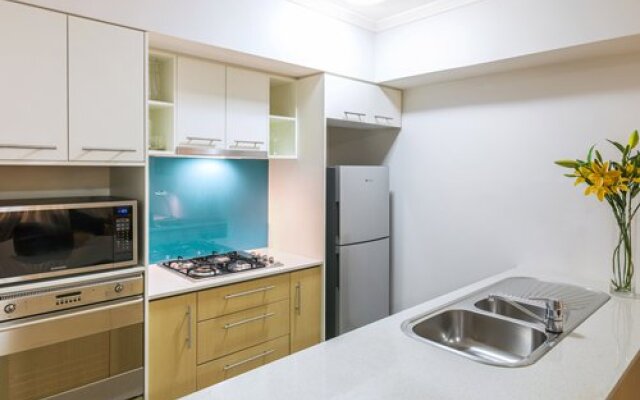 Oaks Istay River City - 3 Nights, Brisbane, Australia