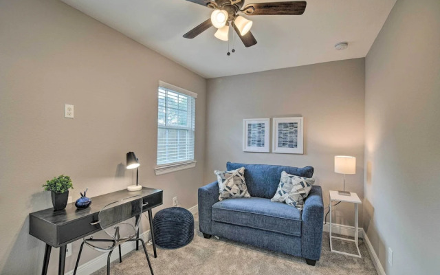 Spacious Houston Family Home With Game Room!