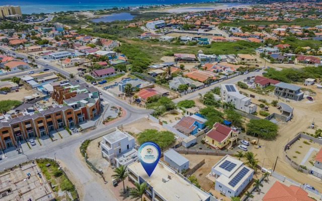 Serene Designer Gem Walk to Beach Strip Pool