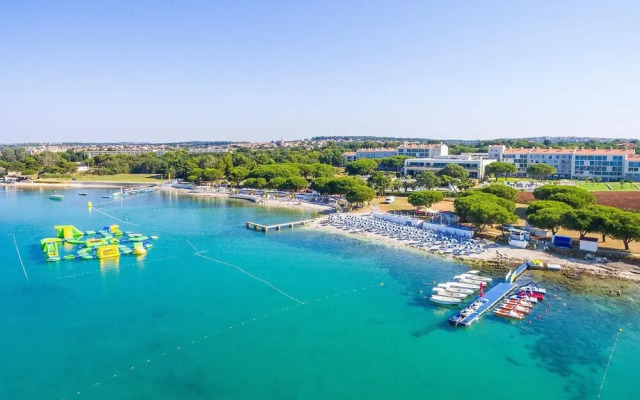 Nice Apartment in Pomer With Wifi and 1 Bedrooms