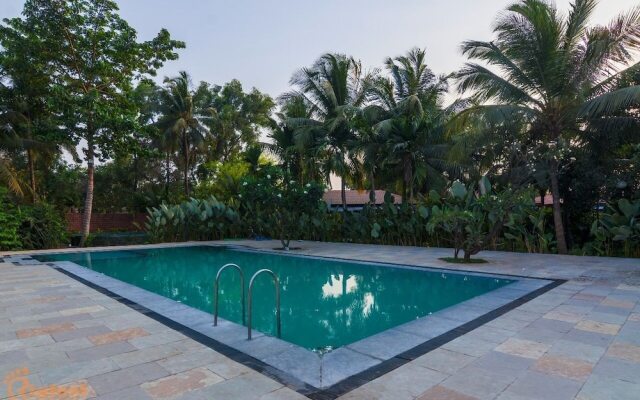 Jomo Resort