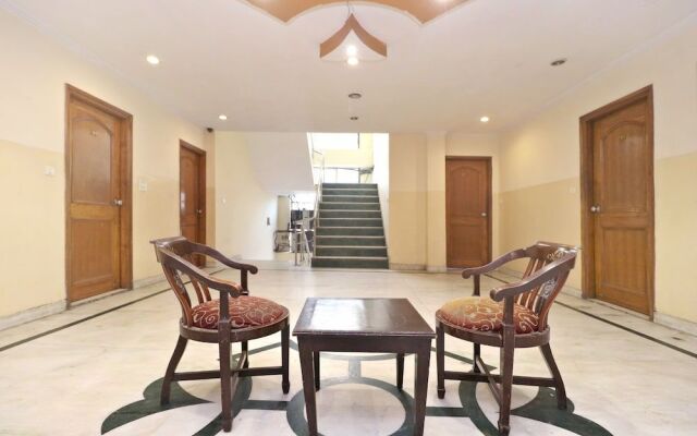 OYO 27012 Hotel Sk Residency
