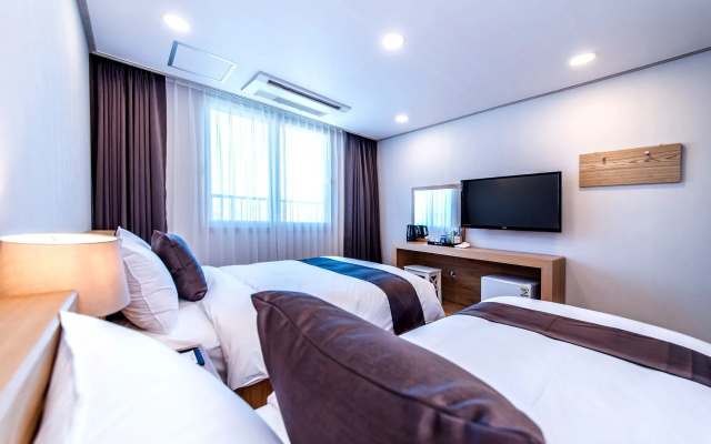 Zamong Hotel