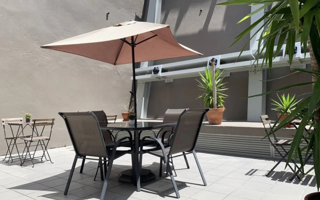 DuMont Lisbon Guesthouse