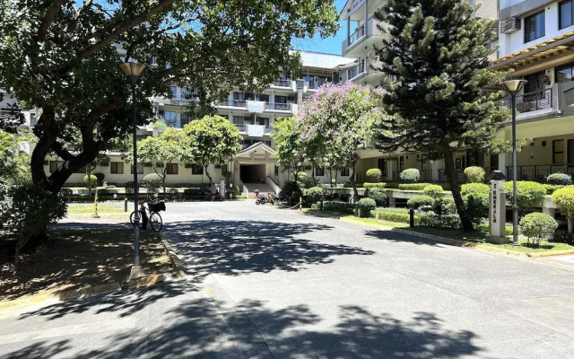 Rosewood Pointe Luxury Residences