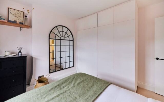 The North Notting Hill Crib Bright 1bdr Flat