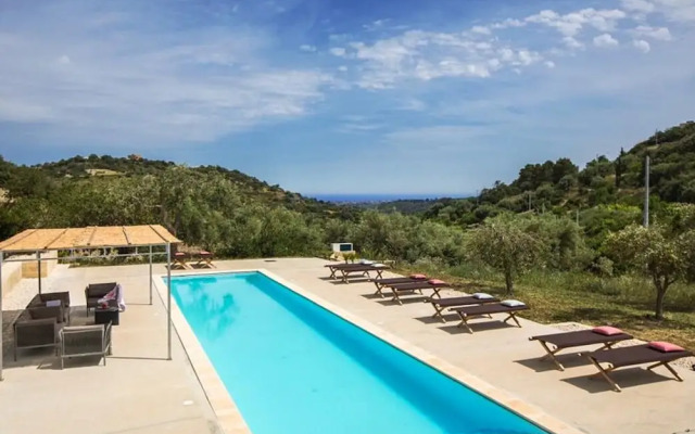 Amazing Property of 2 Villas on a Land sea View