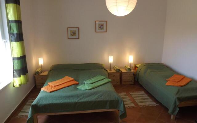 Nagybajcsi Körtefa Vendeghaz