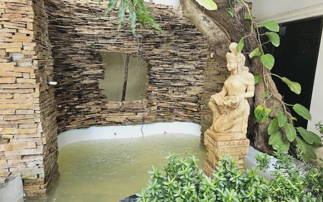 Patong Central Residence & Apartment