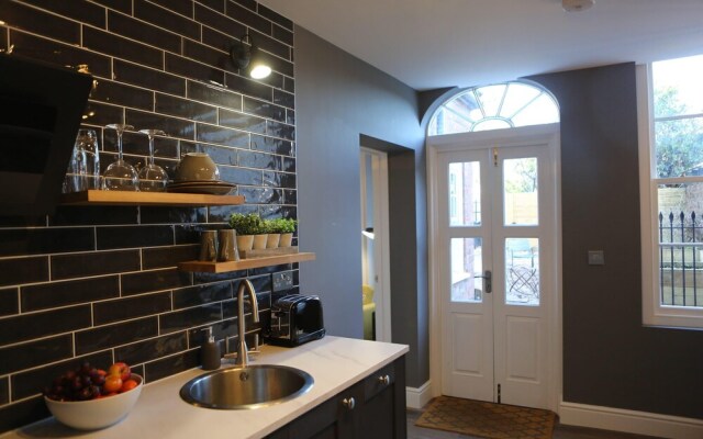 Old Rectifying House Superior Apartment