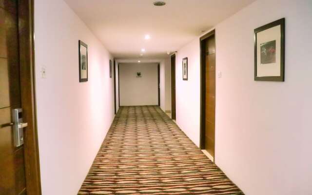 Hotel Clarks Collection Bhavnagar