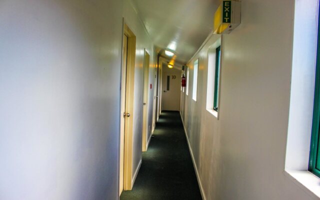 Microtel Lodge Hamilton