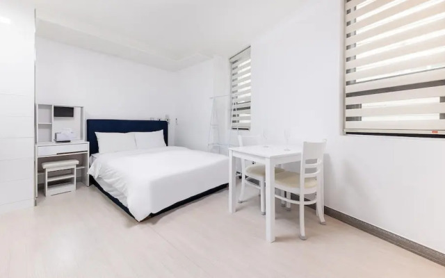 Yeosu Onueli Pension