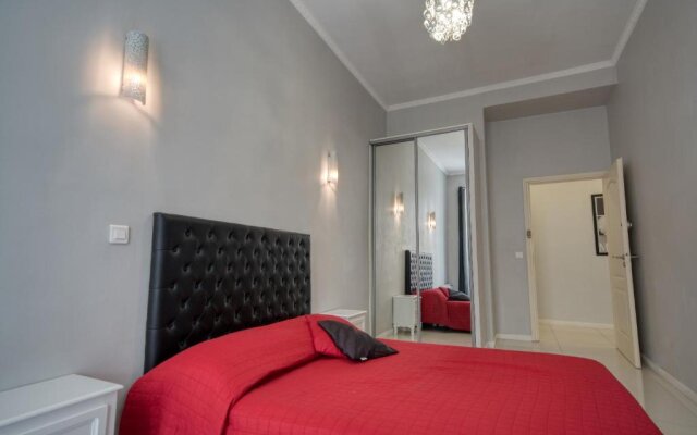 Lusso 5 beds Central Apartment