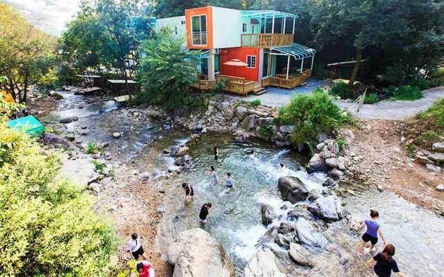 Gapyeong Cheongpyeong Mulsori Pension