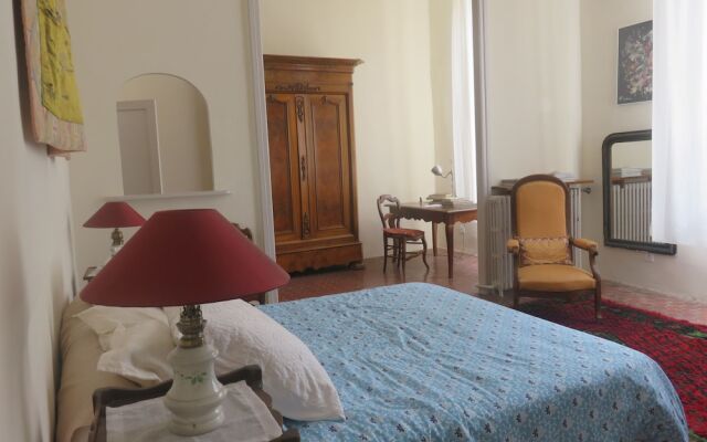 Hotel Particulier Leautaud De Mas Blanc