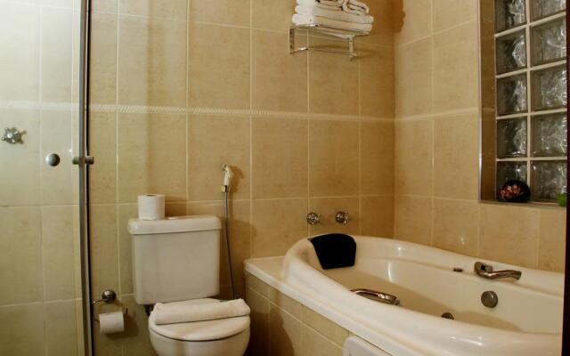 Hiu Hotel