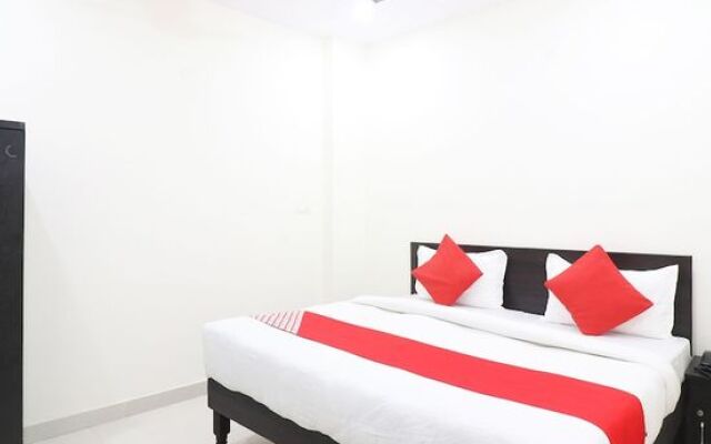 OYO 49097 Comfort Palace