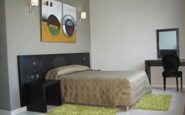 La Corniche Hotel