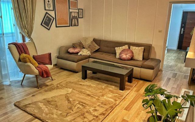 Subcetate Apartment