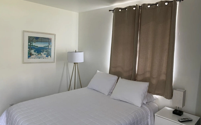 Tiana Beach Inn