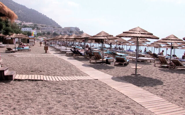 Mitsis Selection Blue Domes Hotel