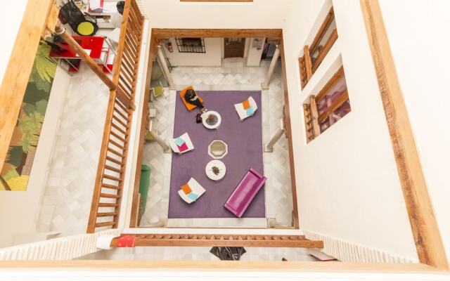 White Nest Hostel