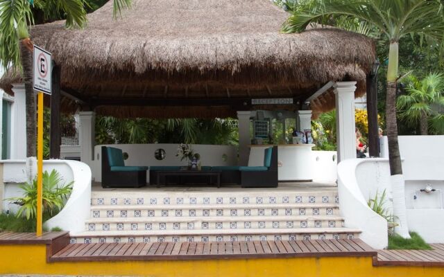 Tropical Casablanca Party Zone