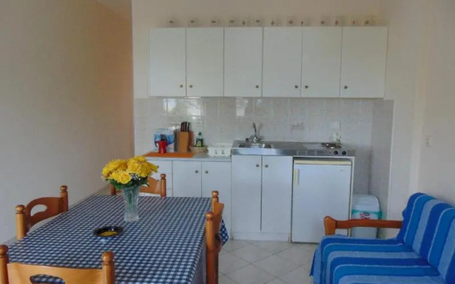 Marina Apartments &amp; Studios