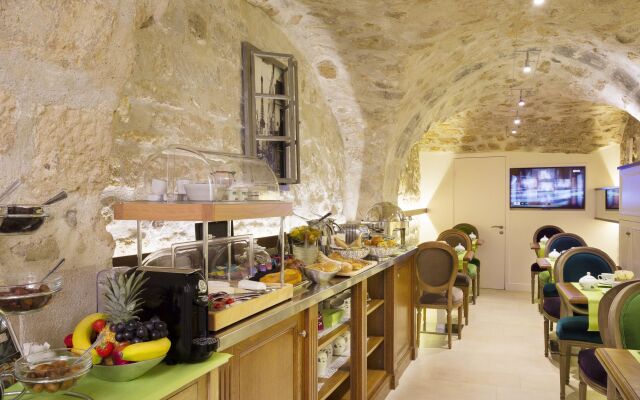 Le Relais Saint Honoré