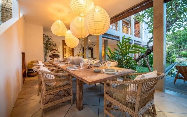 Stunning 4BR Private Villa in Canggu