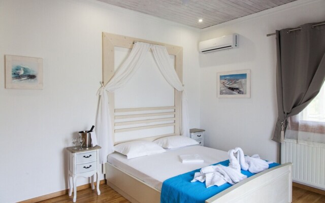 Villa Aliki