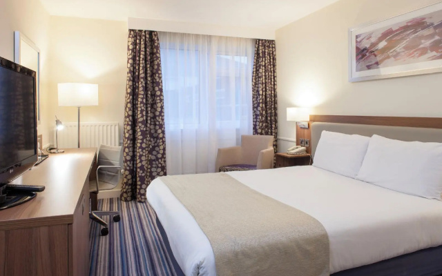 Holiday Inn Birmingham M6 Jct7 by IHG - Image 4