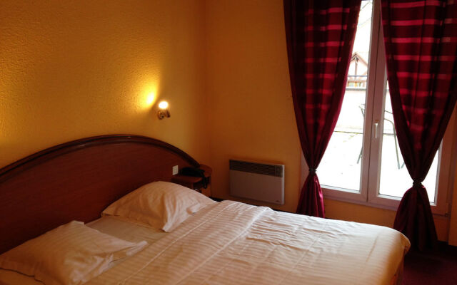 LHostellerie Des Comtes