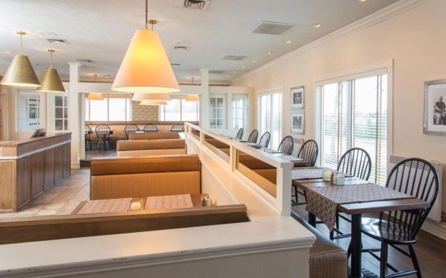 Atlantic Host Hotel, Trademark Collection by Wyndham